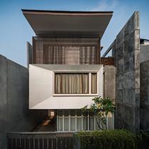 Nouve House